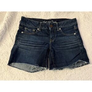 American Eagle Womens Sz 4 Jean Shorts Blue Denim Dark Wash Mid Rise Inseam 5"